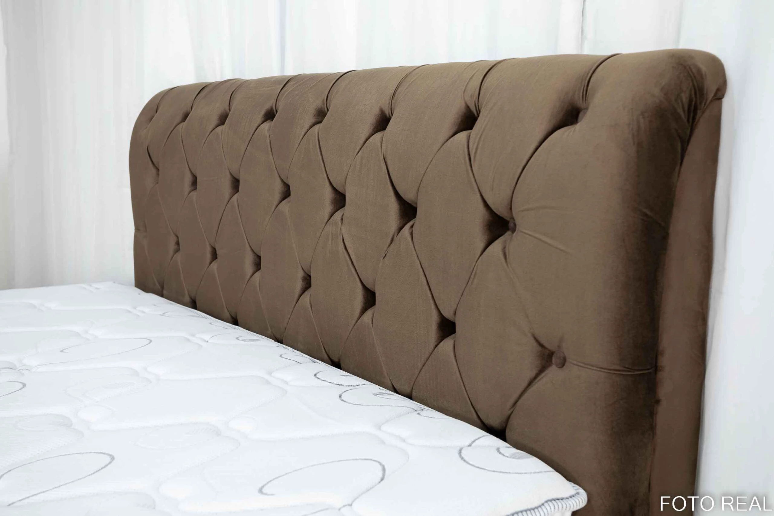 Cabeceira Queen Lavínia Larg. 1.60m Veludo - Imagem 3